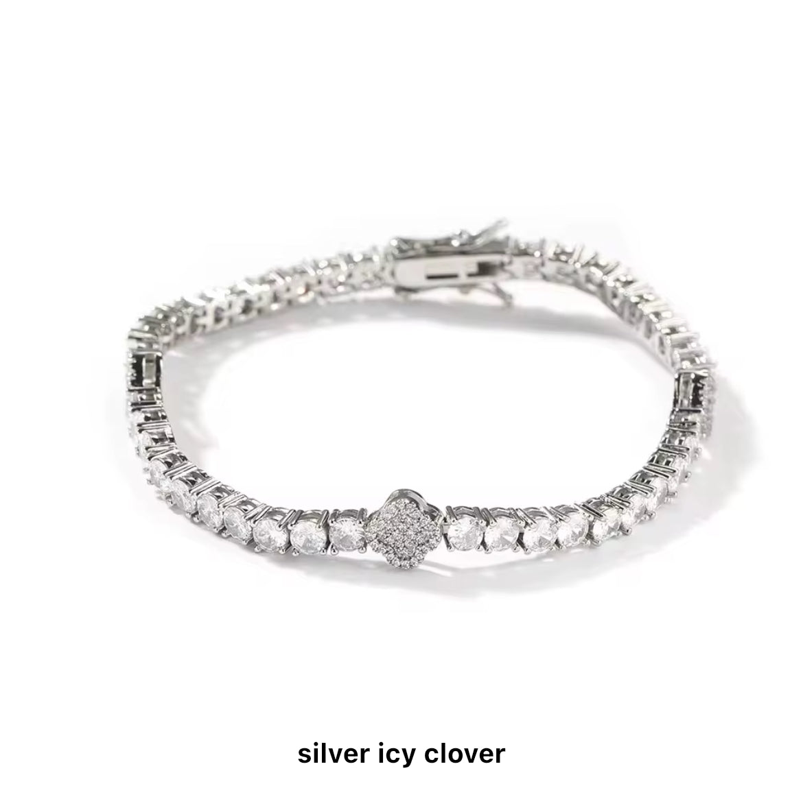 B000810 (Bracelet)