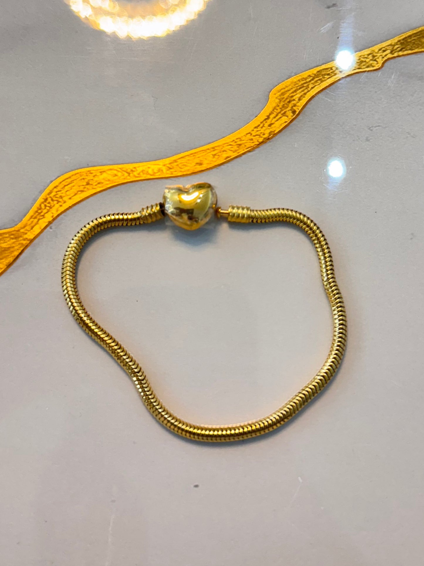 B000092 (Gold Pandora Bracelets)