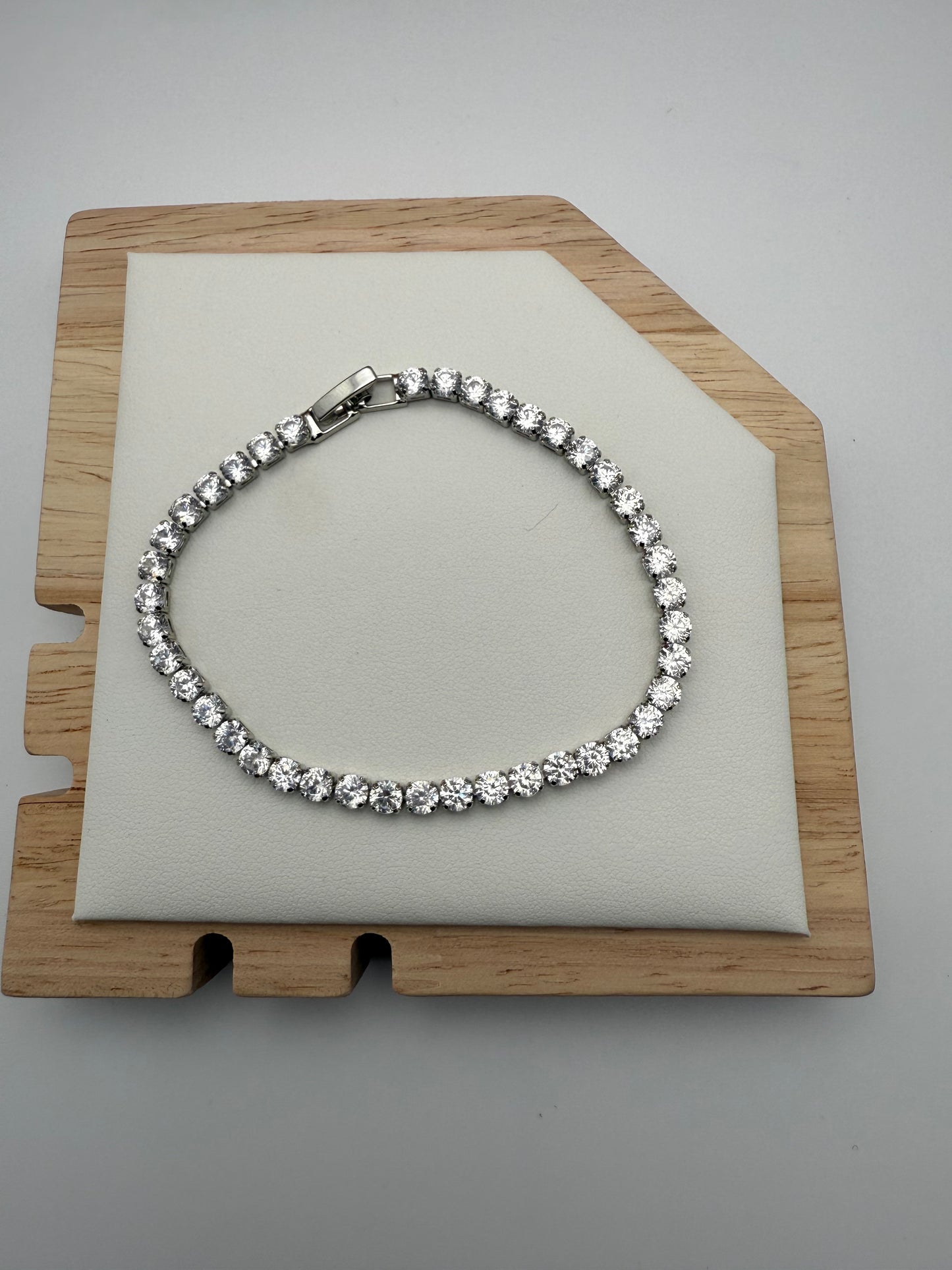 B000834 (4mm Tennis Bracelet)